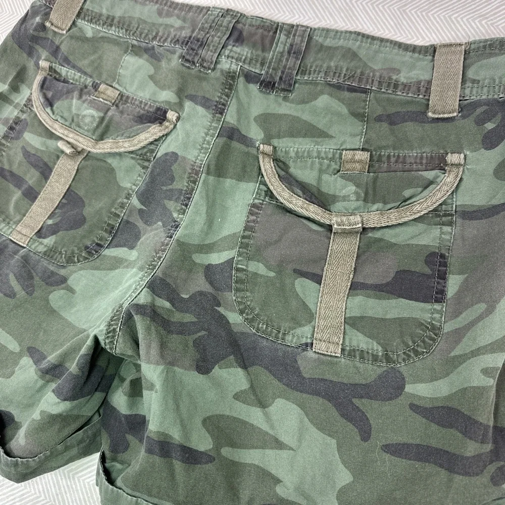 Earl Jean Camo Womens 4 Shorts ‎ Roll Tab Hem 100% cotton Lightweight Casual